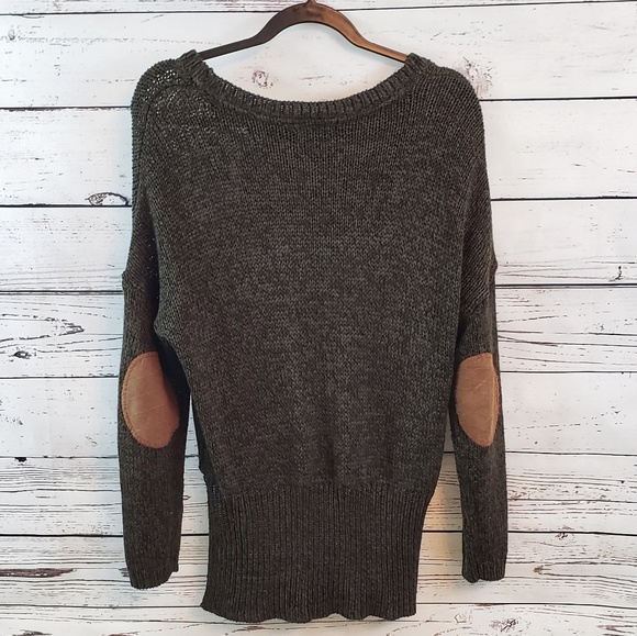 RDI Olive Green Hi Lo Sweater Size Medium - Picture 2 of 5